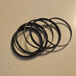 Premier Designs Black Textured Bangle Set